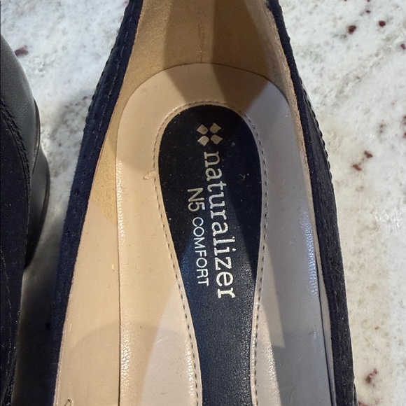 Naturalizer Women's Navy Mary Jane Flats - Picture 2 of 6